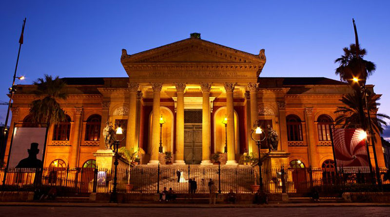 Teatro Massimo sera